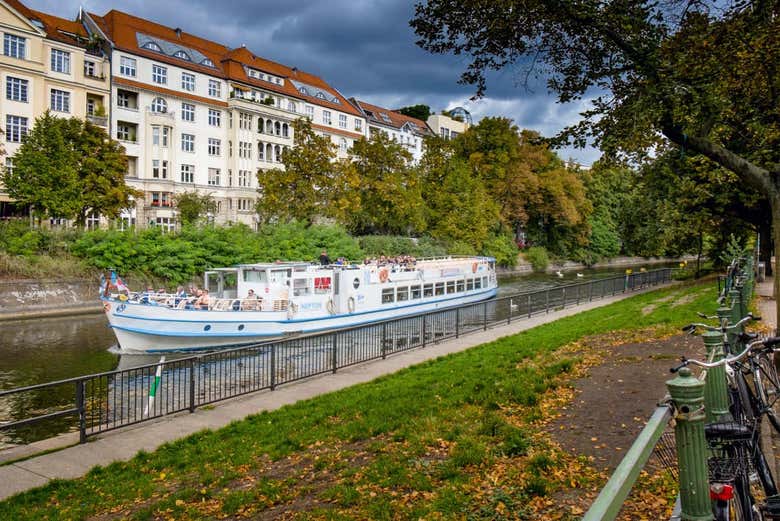 Navigando per il canale Landwehrkanal