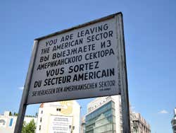 Checkpoint Charlie, lasciando il settore americano