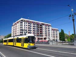 Tram attraversando Berlino